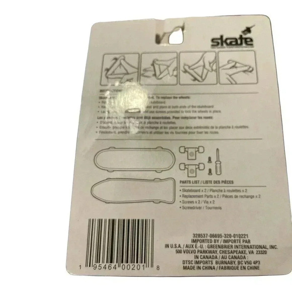 Combo Pack Set of 2 Skate Finger Skateboard Wheels Screws & Mini Screwdriver Toy - Picture 2 of 2